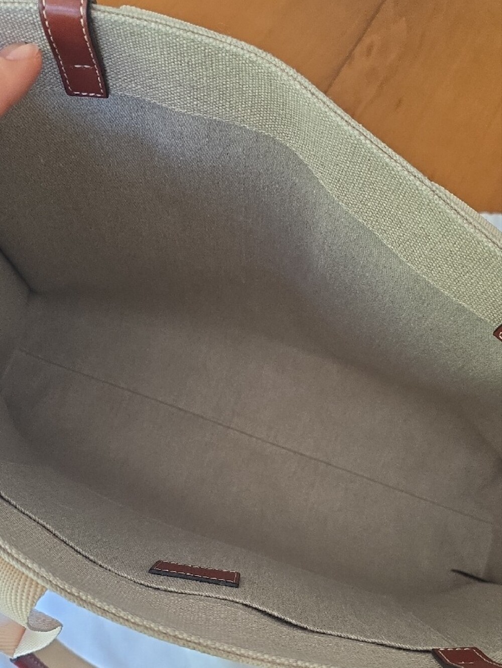 Chloé Beige Canvas Tote with Logo Straps and Brown Trim Large With Dust Bag - Picture 3 of 12